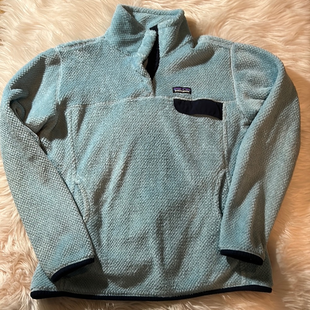 Patagonia pullover size L teal with navy trim